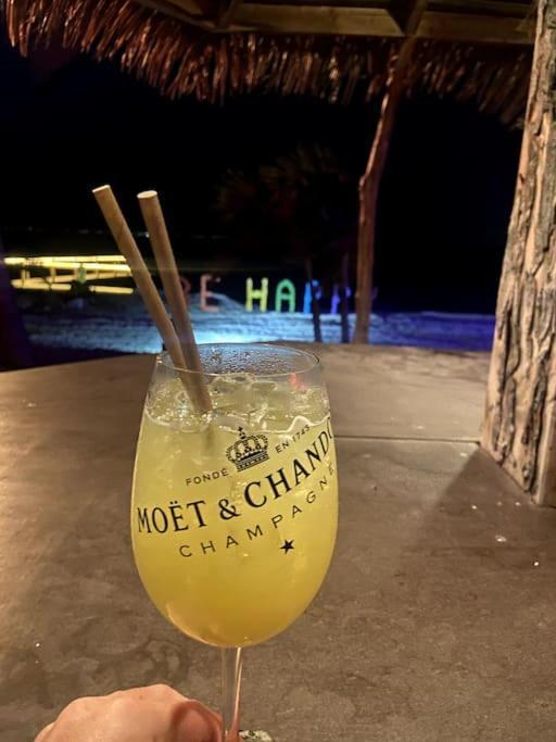 Villa Cocoon Sur La Plage Sandy Ground エクステリア 写真